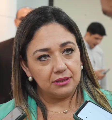 Viceministra de Culto, Zulma Morales, indicó que el cambio de nombre del plan educativo fue aceptado en la mesa técnica de padres.