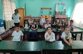 Caacupé: 20 alumnos empezaron las clases sin kits escolares