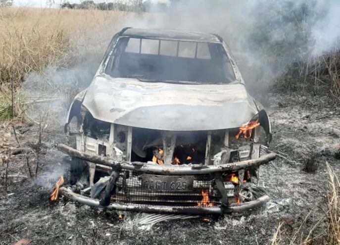 La camioneta  de Ediger fue quemada tras un golpe el 31 de julio.