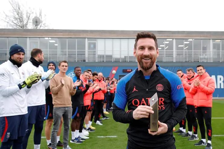 El astro argentino Lionel Andrés Messi  (35 años) retornó a los trabajos en el París Saint-Germain  luego de su consagración como campeón del mundo en Qatar 2022 con la Albiceleste.  @psg