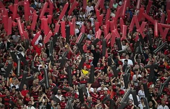 Cientos de hinchas del Flamengo presenciarán el partido entre su club y Olimpia por Copa Libertadores.