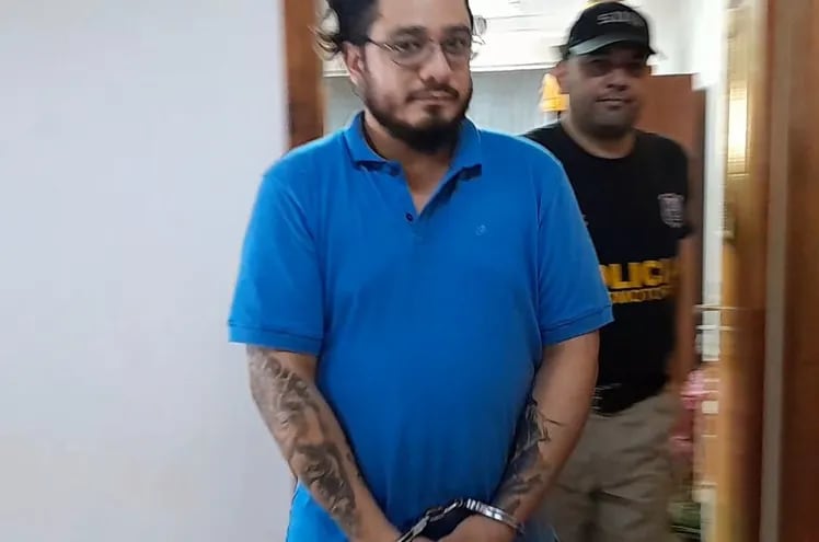 Luis Bernardo Benítez Chávez, denunciado por su expareja quien asegura que la raptó y la obligó a hacer varias transferencias a otras cuentas bancarias.