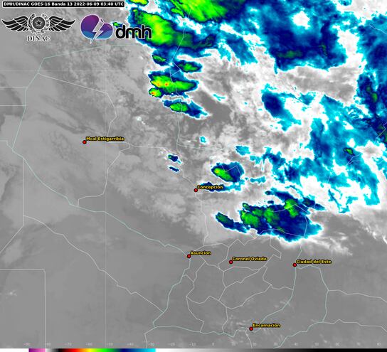 Imagen satelital del núcleo de tormenta que se cierne sobre parte de Paraguay este jueves.