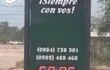 Un cartel en Loma Plata que indica una sensación térmica de 59 grados, aunque la temperatura oficial marca 42 grados.