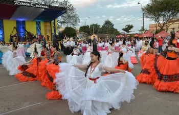 festival-folclorico-internacional-reunio-a-cientos-en-luque-231714000000-1491703.JPG