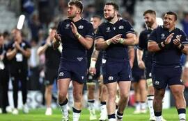 Los escoceses se muestran confiados para el duelo clave de hoy frente a Irlanda en el Mundial de Rugby en Francia. AFP