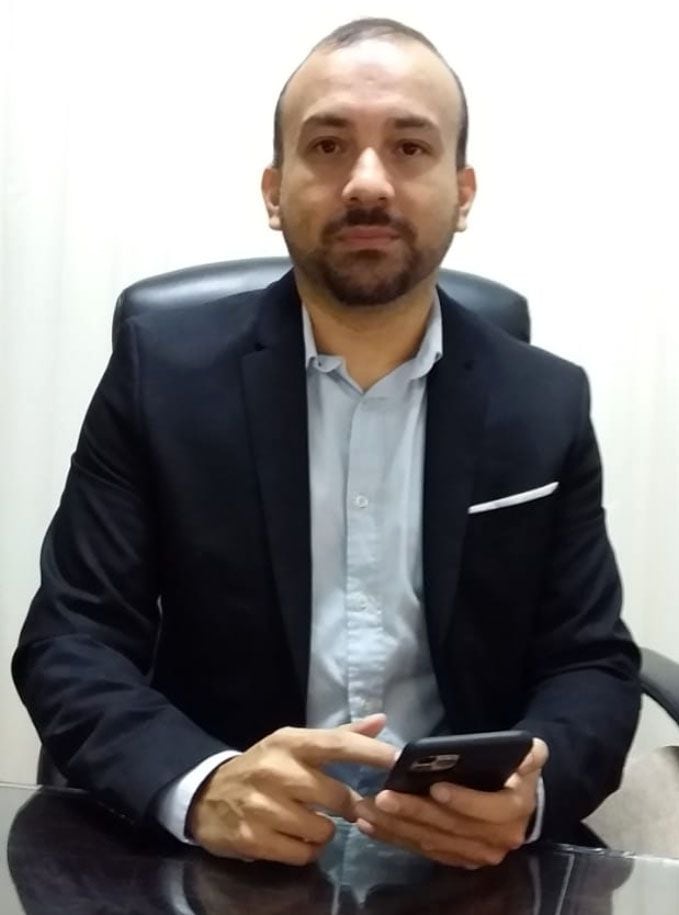 Arnaldo Martínez Rozzano, juez en lo civil y comercial del 2° turno.