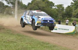 Augusto Bestard es campeón nacional de rally