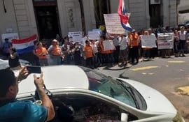 El grupo "Estafados por Mocipar" se manifestó frente al Ministerio Público.