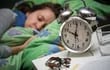 dormir-mucho-puede-dar-sueno-y-no-dormir-estimular-la-vigilia-advierten-los-expertos--20043000000-1816394.jpeg