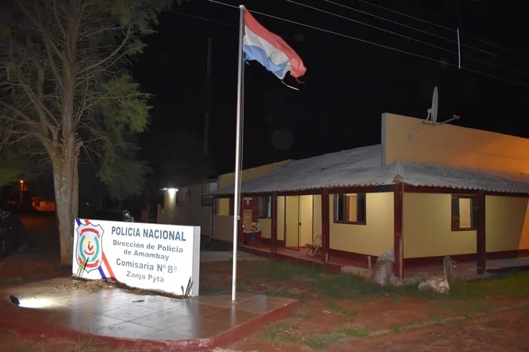 Fachada de la Comisaría 8va. de la ciudad de Zanja Pytã, ubicada a 15 kilómetros de Pedro Juan Caballero.