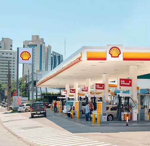 En la conocida esquina de Aviadores del Chaco y San Martín, Shell volvió a instalarse.