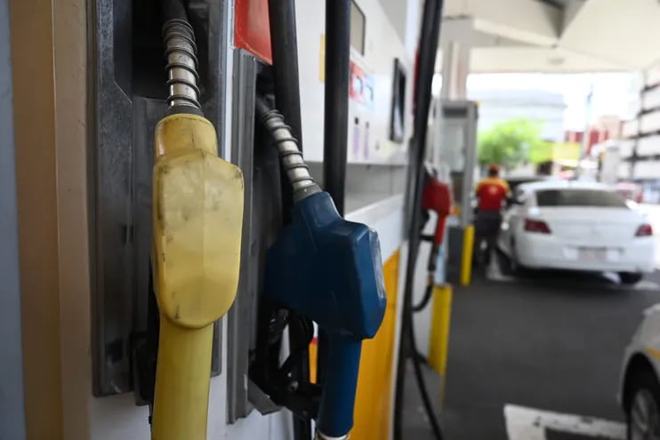 Los servicentros privados subieron los precios de los combustibles entre G. 300 y G. 600 por litro.