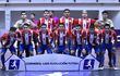 Equipo completo de la selección paraguaya de futsal de mayores que quedó en el segundo lugar.