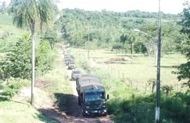 Convoy de la FTC llegando a Canindeyú.