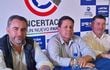 Los precandidatos  del PLRA por el movimiento Frente Integración Liberal,Ever Villalba (con chaleco) precandidato a senador, Juan Apodaca(centro) precandidato a gobernador y Diosnel Aguilera precandidato a diputado.