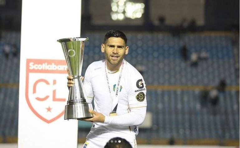 José Pinto llega a Tacuary como subcampeón de Guatemala con el Comunicaciones.