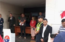 El presidente de Copaco, Rodrigo Ferreira, dio un discurso a los funcionarios movilizados de Copaco.