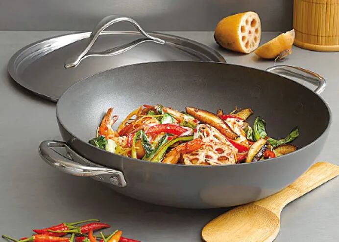Que es un wok y como se cocina en este tipo de sartén