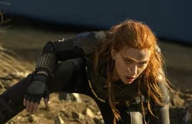 Scarlett Johansson en "Black Widow", que se estrena en cines y Disney+ en julio.