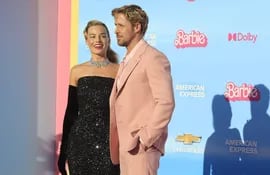 Margot Robbie y Ryan Gosling a su llegada al estreno mundial de Barbie en el Shrine Auditorium de Los Ángeles, California, USA.