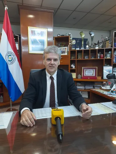 Sante Vallese, presidente de la Compañía Paraguaya de Comunicaciones (Copaco).