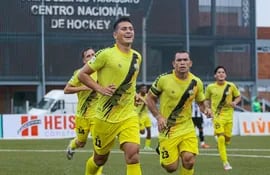 Deportivo Recoleta goleó a Santaní