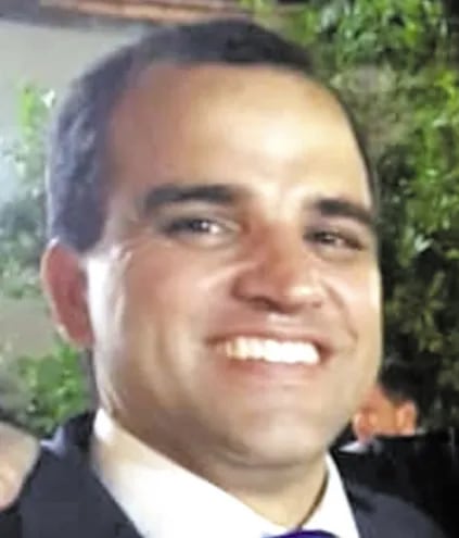 Óscar Forestieri, operador de Salyn Buzarquis,  reconocido por la disidencia del PLRA  como titular del TEI.