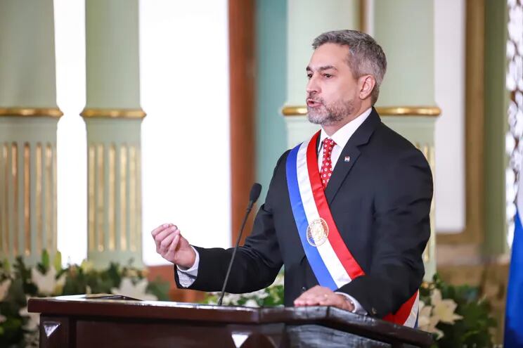 El oficialismo y la oposición de Paraguay criticaron este sábado el último informe de gestión del presidente del país, Mario Abdo Benítez, cuya Administración concluye el próximo 15 de agosto.