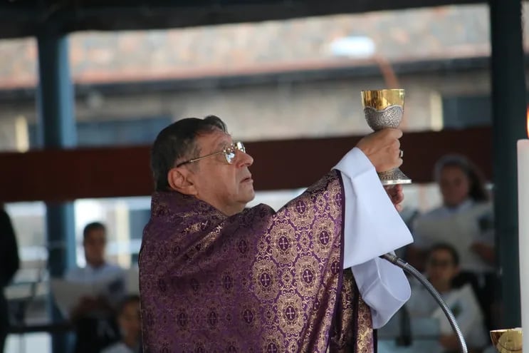 Monseñor  Ricardo Valenzuela reiteró el duro comunicado de la CEP sobre la expulsión de Kattya González del Senado.