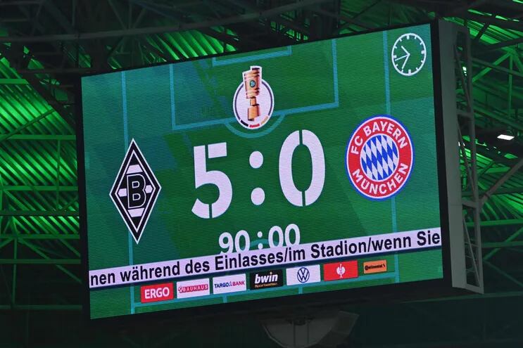 El Bayern Munich fue goleaado por el Borussia Moenchengladbach en la Copa de Alemania