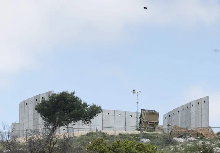 El sistema de defensa antimisiles Domo de Hierro de Israel desplegado cerca de Jerusalén, 14 de abril de 2024.