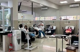 Pacientes con tratamiento de quimioterapia esperando tres horas porque impresora del IPS no funcionaba, según la denuncia.