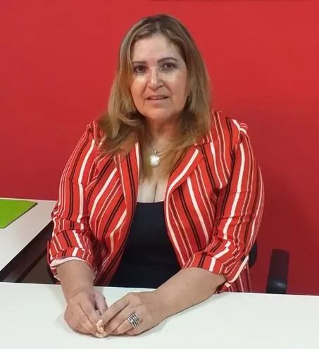 Asume nueva directora de la IX Región Sanitaria, Dra. Mary Raquel Espínola Duarte.