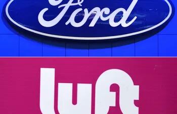 Logos de las compañías Ford Motor Company  y Lyft.