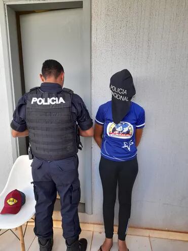 Luz Adriana Ayala Pereira (22) quedó detenida como supuesta autora del millonario hurto en perjuicio de su madre.