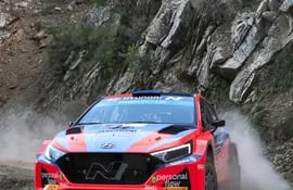 Fabrizo Zaldívar y Mercelo Der Ohannesian accedieron al tercer lugar en la WRC2 Junior con el Hyundai i20 N Rally2.