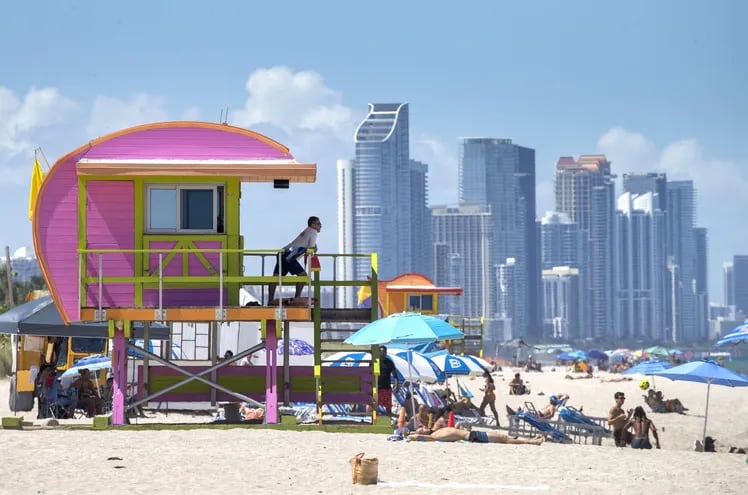 Fotografía de referencia: playa de Miami