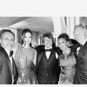 Marc Anthony, Nadia Ferreira, Tom Cruise, Salma Hayek y Francois-Henri Pinault en el cumpleaños de Victoria Beckham. (Instagram/Salma Hayek)