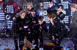 BTS durante su actuación en la celebración de Año Nuevo en Times Square, Nueva York, la semana pasada.