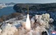 Un misil balístico de alcance medio es lanzado durante una prueba en Corea del Norte, el domingo.