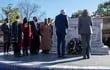 El presidente Joe Biden, su vicepresidenta Kamala Harris y Martin Luther King III participan de uan ceremonia recordatoria en la cripta de Martin Luther King Jr.