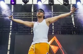 El cantante español Quevedo durante un festival celebrado en España a inicios de agosto. El artista ha alcanzado la fama internacional con "Quédate", el resultado de su sesión con Bizarrap.