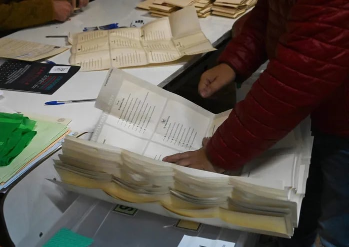 Chile arrincona a los partidos tradicionales en la Convención Constituyente al votar en masa por candidatos independientes. (Rodrigo ARANGUA / AFP)