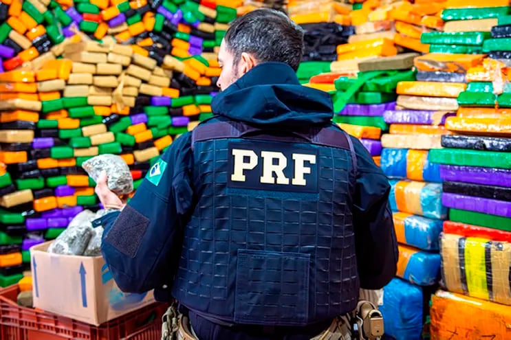 La Policía Rodoviaria Federal incautó 195 toneladas de drogas el año pasado en el Estado de Paraná.
