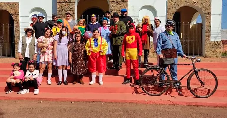 Un grupo de ciudadanos de gran corazón realizó la entrega de juguetes a niños de escasos recursos de distintos puntos de la parroquia Santa Librada de Villarrica departamento de Guairá.