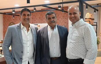 Gustavo Cositorto, José Clemente Lascano y Luis Ortega en la apertura de La Fábrica.