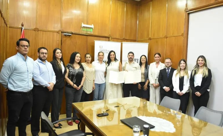 La firma de un convenio se realizó entre el Ministerio de Obras Públicas y Comunicaciones y la Municipalidad de Asunción.