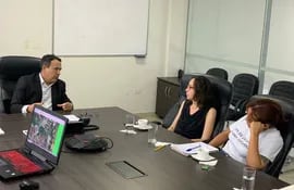 Reunión entre el viceministro de Transporte, Emiliano Fernández, y representantes de Opama.