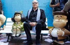 Quino celebra sus 87 años en compañía de familiares. El caricaturista argentino es padre de la célebre "Mafalda".